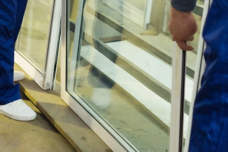 Commercial Glass Repair Technician in Perth